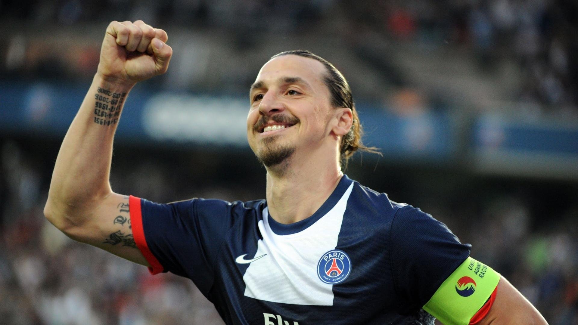 蓝黑风暴席卷桑巴王国，诺坎普之王欧冠加冕—足球世界的双重奏鸣